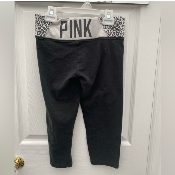 black and grey cheetah Victoria’s secret capri leggings 🐆🖤 - Picture 1 of 6